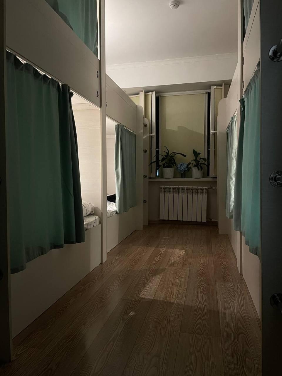 Hostel Nomad Ałma Ata Zewnętrze zdjęcie