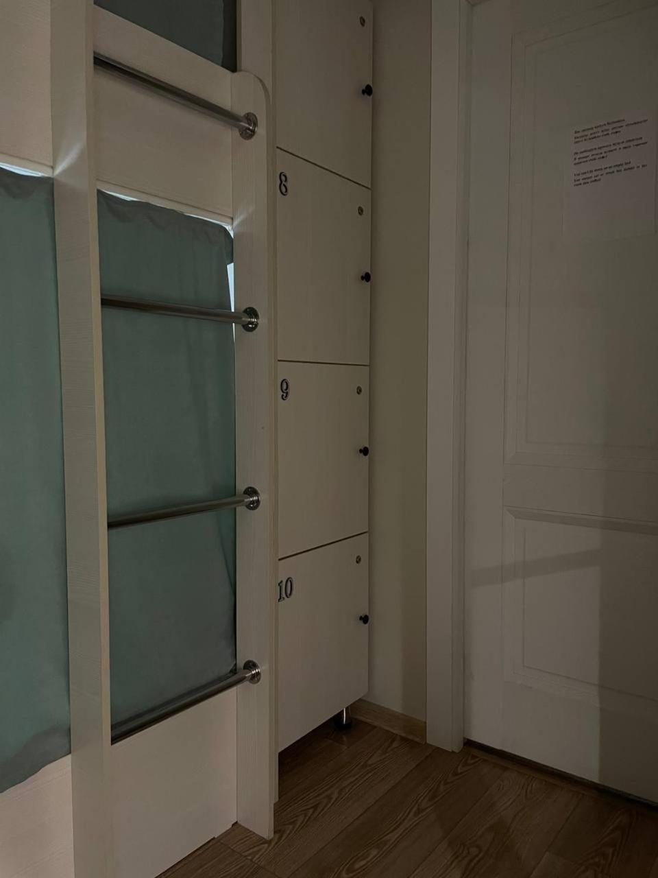 Hostel Nomad Ałma Ata Zewnętrze zdjęcie