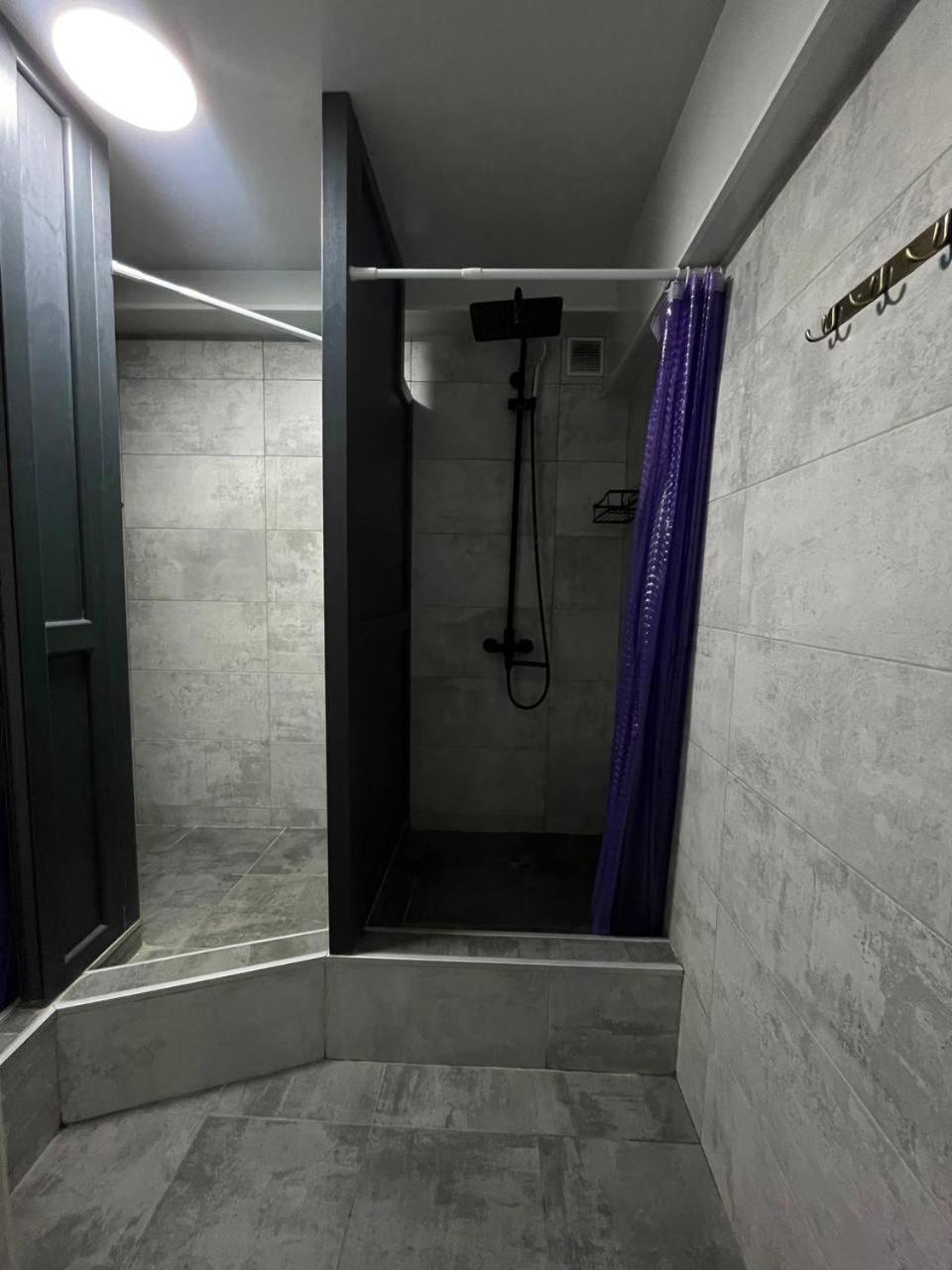 Hostel Nomad Ałma Ata Zewnętrze zdjęcie